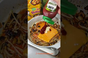 HOW TO COOK INSTANT NOODLES LIKE A PRO? #pov #asmr #cooking #instantnoodles #ramen #instantramen
