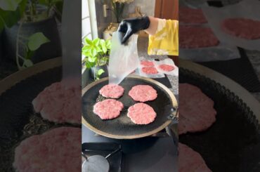 Homemade  beef  burger #food #breakfastsandwich #recipe #breakfastfood #cooking #easyrecipe