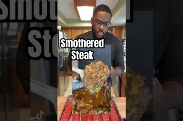 Smothered the meat JUST RIGHT! Smothered Steak recipe review! #foodreview #cooking #dinner
