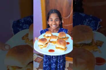 Chicken 🍗 Mini 🍔Burger #food #cookwithmeena #indiandish #cooking #mycooking #recipe #chicken #burger