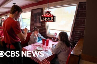 Restaurants turning back the clock to lure customers