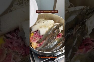 HOW TO COOK INSTANT NOODLES LIKE A PRO? #pov #asmr #cooking #chinesefood #instantnoodles #ramen