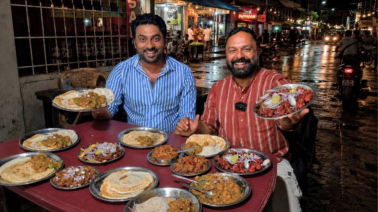 അടിപൊളി Vellakkinar Thattukada കോഴി പൊരിച്ചത്! Is this the best street food in Alleppey Town? അടിപൊളി Vellakkinar Thattukada കോഴി പൊരിച്ചത്! Is this the best street food in Alleppey Town?