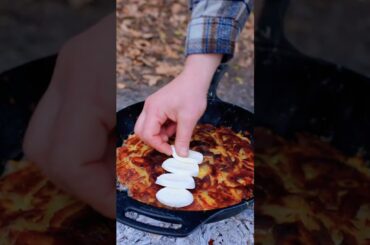 This Campfire Potato Wrap Looks Insane 🔥 #foodhack #camping #cooking