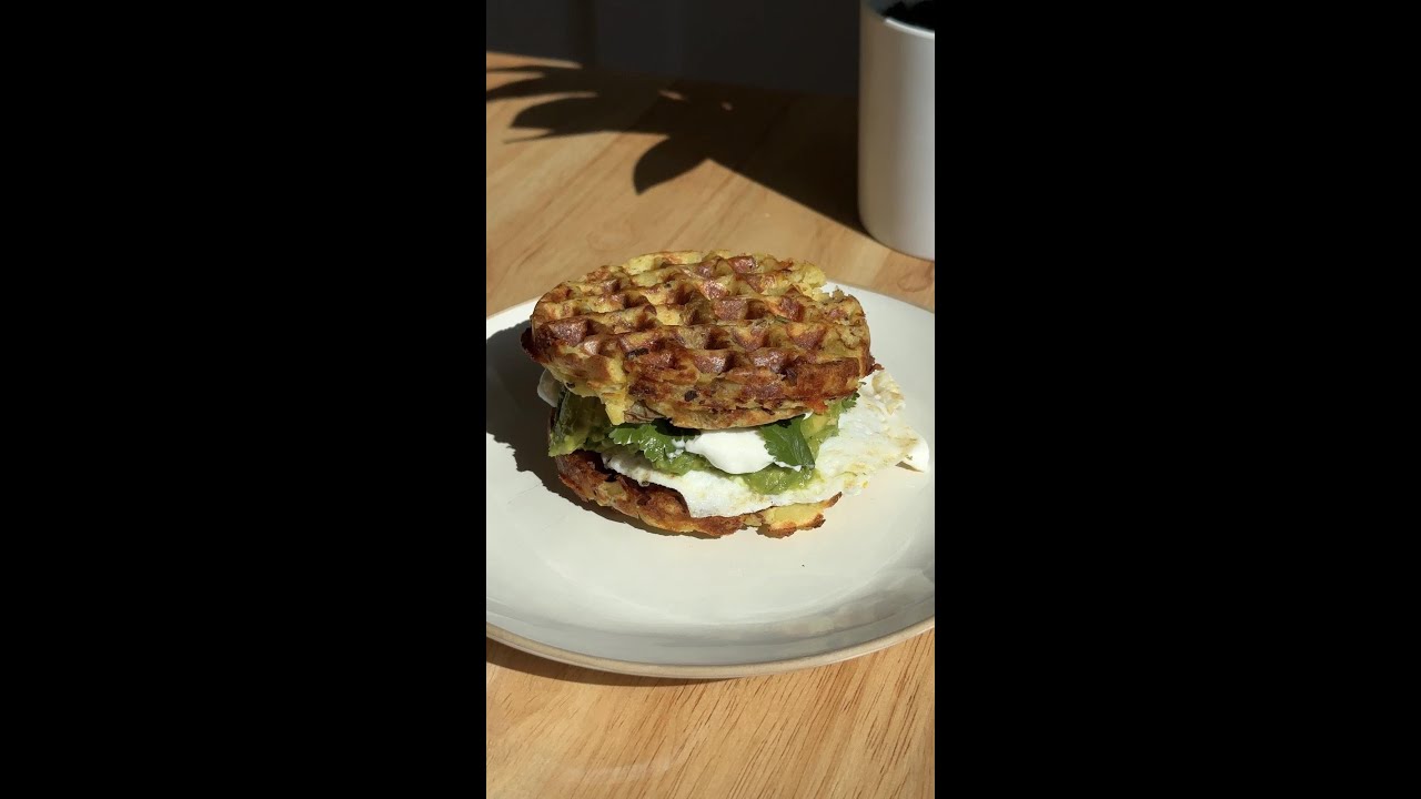 Loaded Potato Waffle Breakfast Sandwich 🧇 Loaded Potato Waffle Breakfast Sandwich 🧇