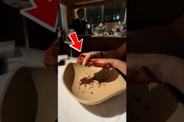 Restoran Fine Dining, Tapi Makannya Harus Belepotan?🤔