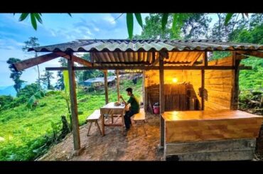 KONG made the dining table and kitchen shelves by hand. Building a clean farm on the mountaintop.
