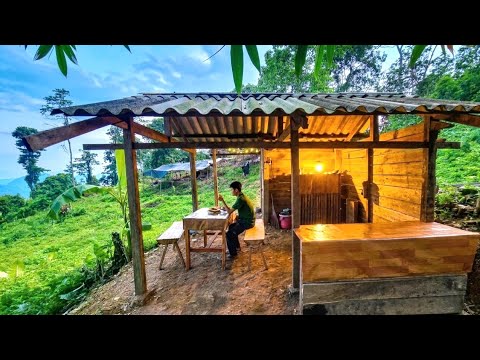 KONG made the dining table and kitchen shelves by hand. Building a clean farm on the mountaintop. KONG made the dining table and kitchen shelves by hand. Building a clean farm on the mountaintop.