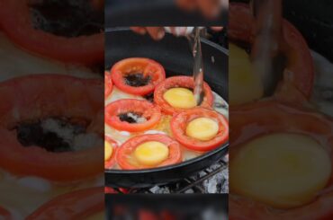 We Built a Forest Dining Set & Cooked the Perfect Tomato Omelet! 🌿🍅