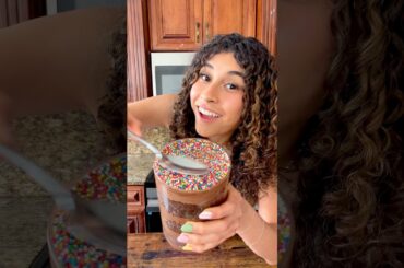 make the VIRAL dot cake with me! 🥰🧁 #cooking #baking