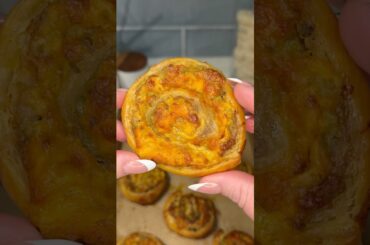 viral sausage pinwheels recipe 😋 #recipe #cooking #sausage #shorts #appetizer #food #foodie #snacks