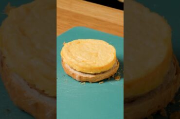 Cinnamon Roll Sandwich 🥪🍳