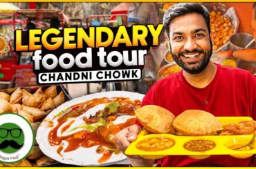 I Tried Legendary Food in Chandni Chowk DELHI | Shiv Mishtan , Padam Chaat & More | Veggie Paaji