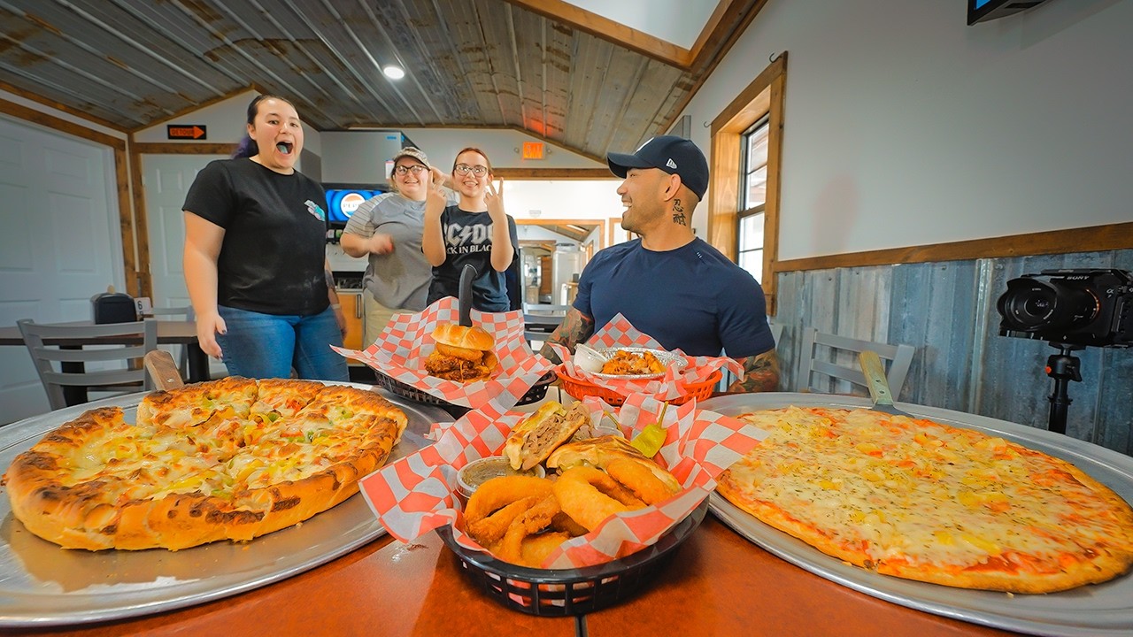Only ONE Person Has Finished This Chicago-Style Food Challenge in Kentucky! Only ONE Person Has Finished This Chicago-Style Food Challenge in Kentucky!