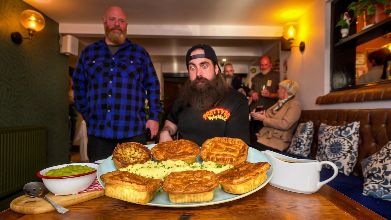 THE PIE CHALLENGE THAT NOBODY HAS MANAGED TO CONQUER…IN A PACKED OUT PUB! | BeardMeatsFood THE PIE CHALLENGE THAT NOBODY HAS MANAGED TO CONQUER…IN A PACKED OUT PUB! | BeardMeatsFood