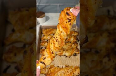 viral pizza twists recipe 🍕 #recipe #food #cooking #easyrecipe #pizza #shorts #foodie #appetizer