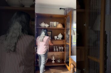 Let’s style my new dining room cabinet together #decoratewithme #shelfstyling #HERNEST #homedecor