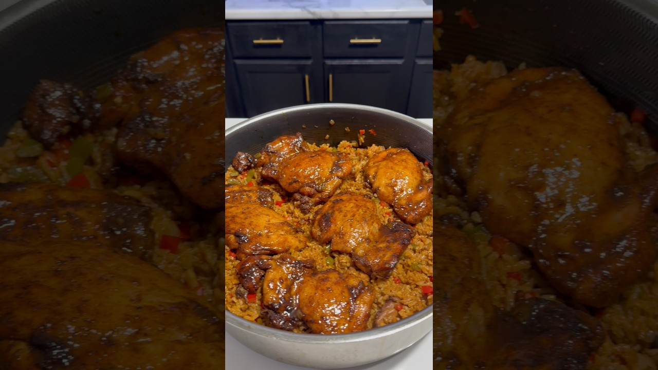 DELICIOUS One pot Cajun Chicken and Rice #cooking #shorts DELICIOUS One pot Cajun Chicken and Rice #cooking #shorts