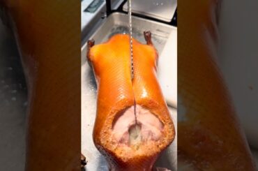 Authentic Peking Duck Carving Technique🔪😋 #usa #foryou #shorts