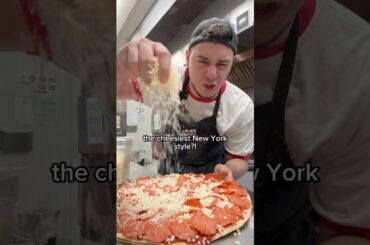 THE CHEESIEST NEW YORK STYLE?!?? #youtube #youtubeshorts #trending #pizza #food #shorts #viralshort