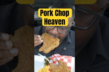 Your mom’s back tastes great! Oinky’s Porkchop Heaven. #foodreview #dinner #cleveland