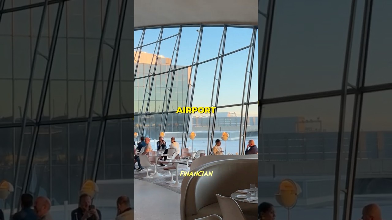 How This Restaurant Chain Took Over Airports How This Restaurant Chain Took Over Airports
