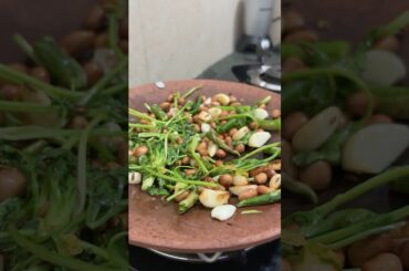 meri toh pasand hi badal gayi😍 #bhartichauhan #paratha #ytshorts #cooking #dailyvlog