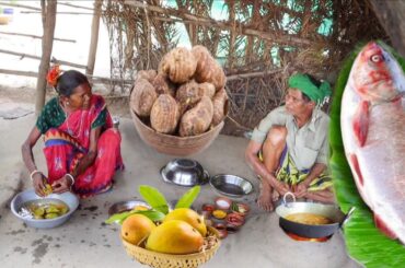 SILVER FISH CURRY with TARO ROOT and mango chatni cooking for lunch by santali tribe old couple