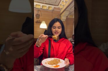 What I ate in Darjeeling #minivlog #food #shorts #whatieatinaday #foodvlog #travel #momos #bakery