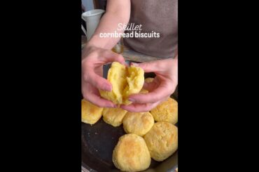 Skillet Cornbread Biscuit 🍞🌽