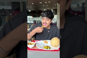 8 Chhole Bhature X One Person 😱💸 #foodchallenge