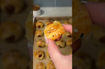 viral crescent roll pigs in a blanket recipe 🌭#recipe #food #cooking #dough #easyrecipe #shorts