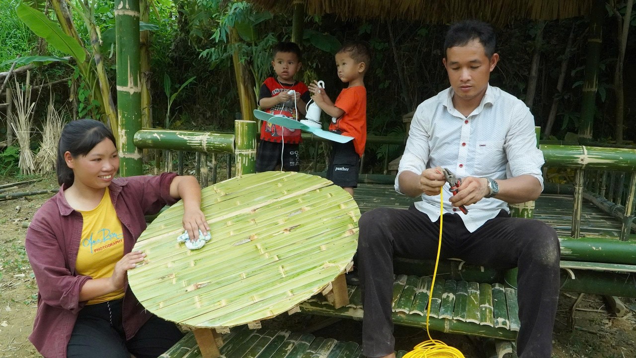 We finished a beautiful bamboo dining table, and it’s a gift for Ngoan’s family.cooking We finished a beautiful bamboo dining table, and it's a gift for Ngoan's family.cooking