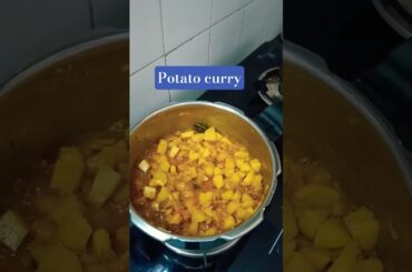 Aloo curry#potato#aloosabji #aloo#dailyvlog#cooking#morningroutine#shorts#dailycooking#potatorecipe