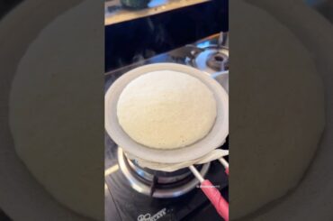 Pichle janam wali South Indian 😁🌸#oyeitsneha #ytshorts #shorts #cooking #southindianfood #idli