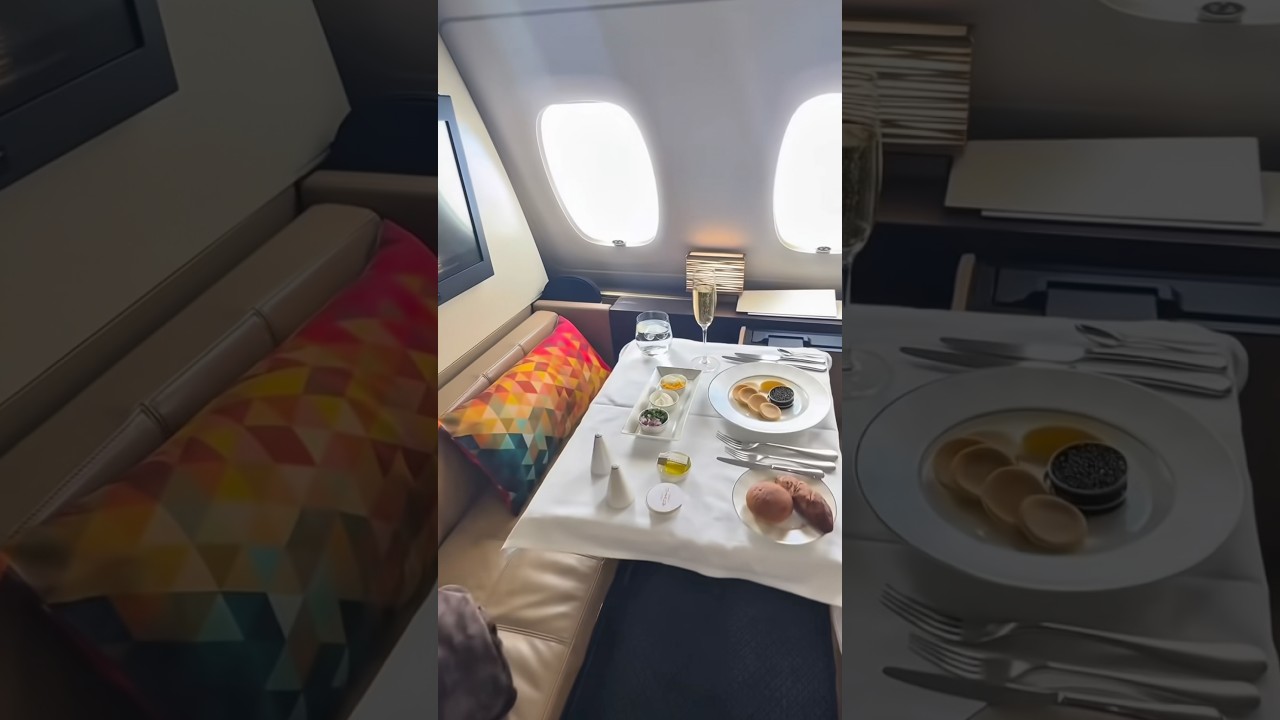 This Is Airplane Food?! 🤯🍽️✈️ This Is Airplane Food?! 🤯🍽️✈️