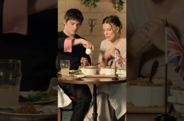 Louis Partridge loves British food #EnolaHolmes3