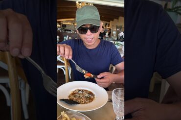 Akala mo fine dining expert, nahirapan sa seaweed! 😭😂 #shorts