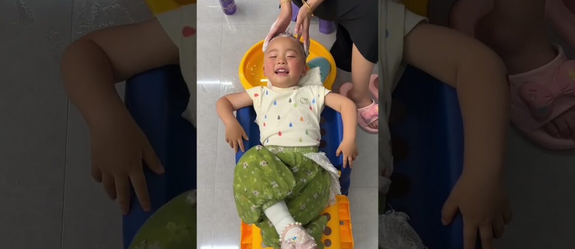 Cool Items! 🥰Multifunctional baby Shampoo Lounge Chair & Dining Chair