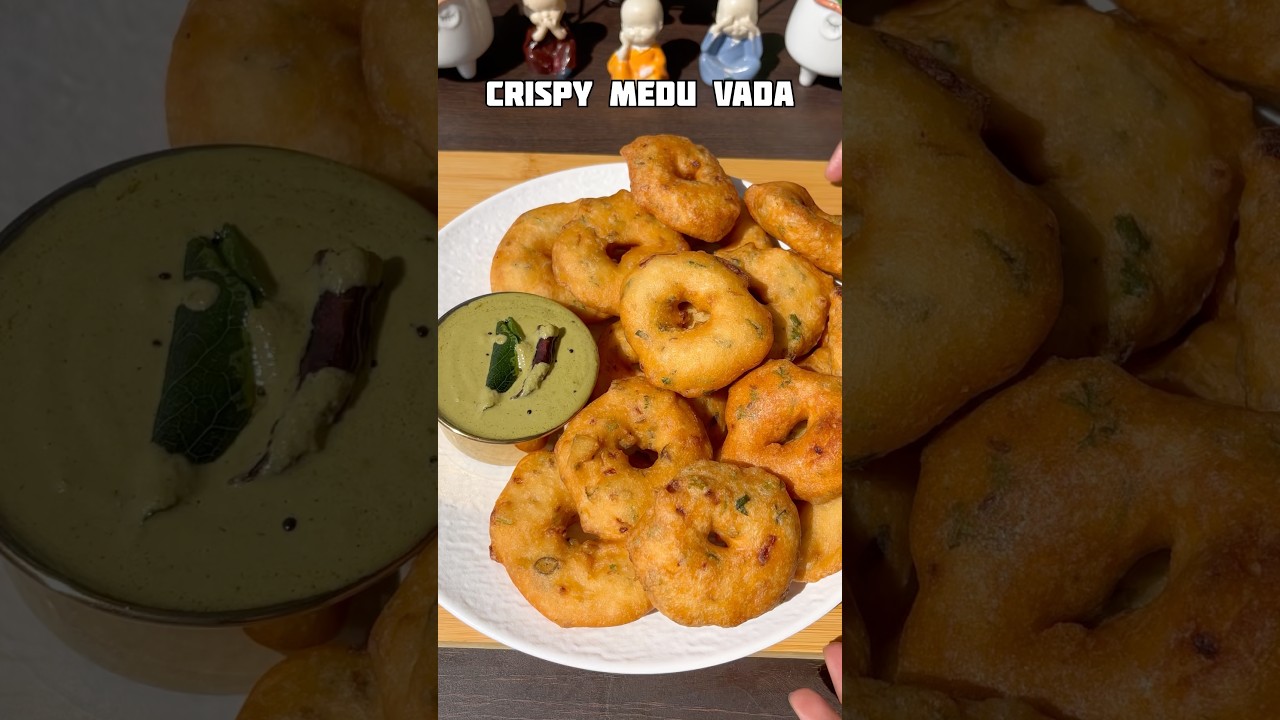 Crispy medu vada recipe #shorts #snacks #meduvada #trending #viral #shortsfeed #cooking #streetfood Crispy medu vada recipe #shorts #snacks #meduvada #trending #viral #shortsfeed #cooking #streetfood