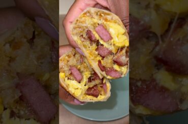Easy Crispy Breakfast Burrito 🌯 #cooking #recipe