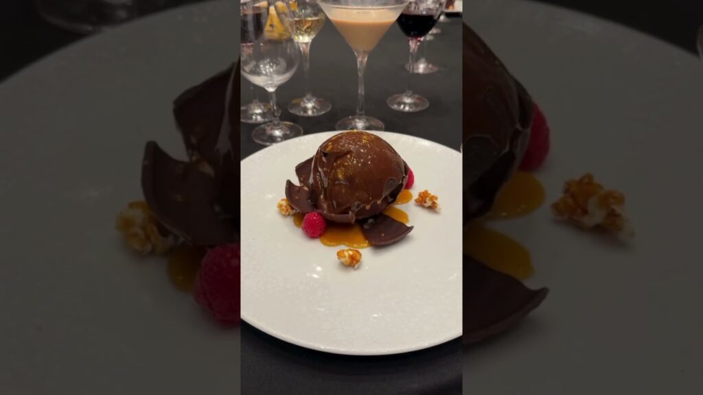 This Royal Caribbean Dessert Is Almost Too Pretty to Eat! 🍰 | Utopia of the Seas
