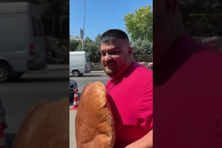 🍔😱 He Was Refused Entry… Then the Restaurant Made Him a Giant Burger! 😂🔥