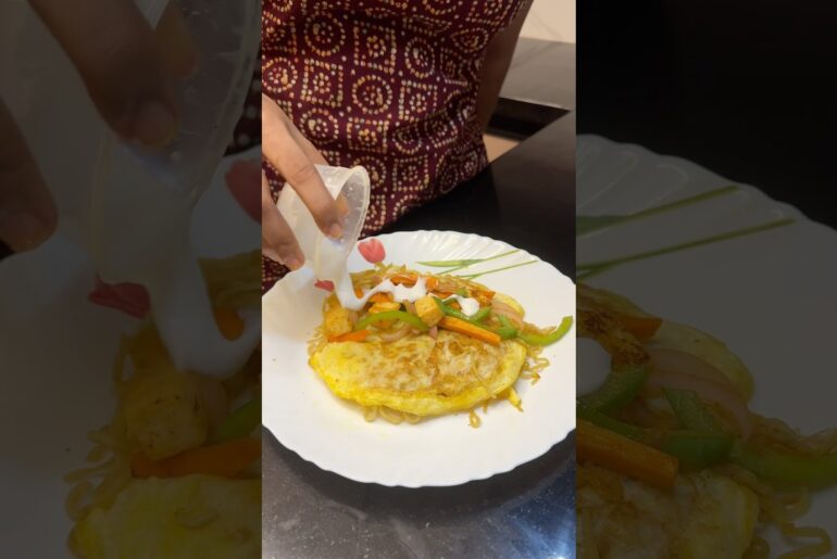 Crispy Maggi wrap 🤩|#shorts #maggi #cooking