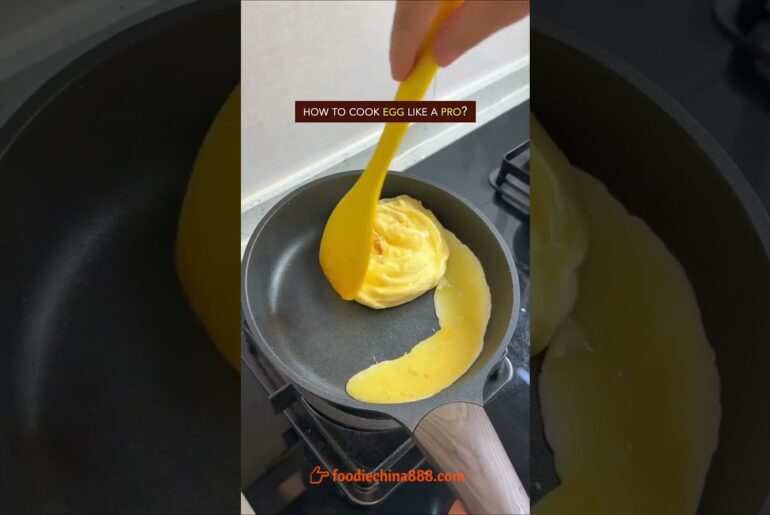 HOW TO COOK EGG LIKE A PRO? #pov #asmr #cooking #egg