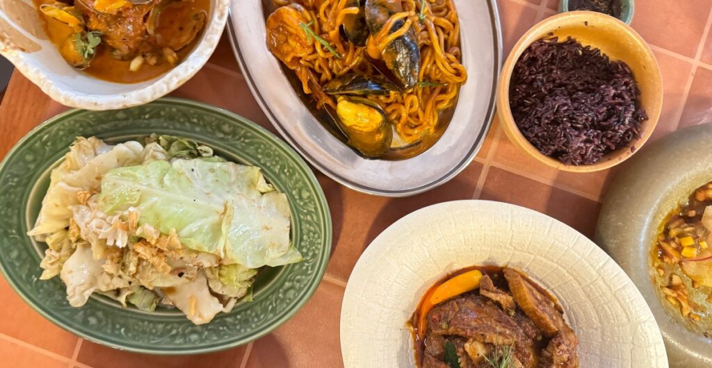 Spicy, Sour, and Salty Flavors Punch Up the Thai Dishes of San Francisco’s Saam