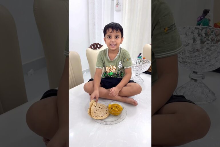 Kids learning dining manners #vivaanandtanya
