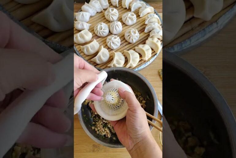 Tiny Pleats, Huge Satisfaction ✨ #DumplingPleats #SatisfyingFood #Cooking#shorts