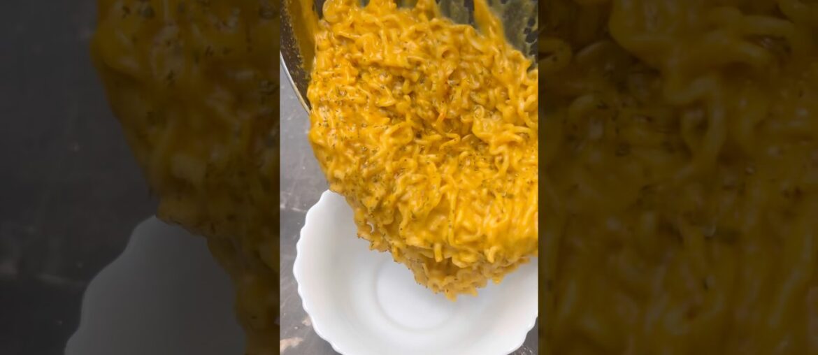 Viral cheese maggie #maggie #easyrecipe #viralreels #food #viral #quickrecipe #asmr #cooking #trend