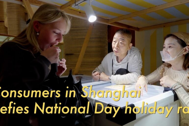 Shanghai sees shopping, dining and leisure boom during National Day holiday